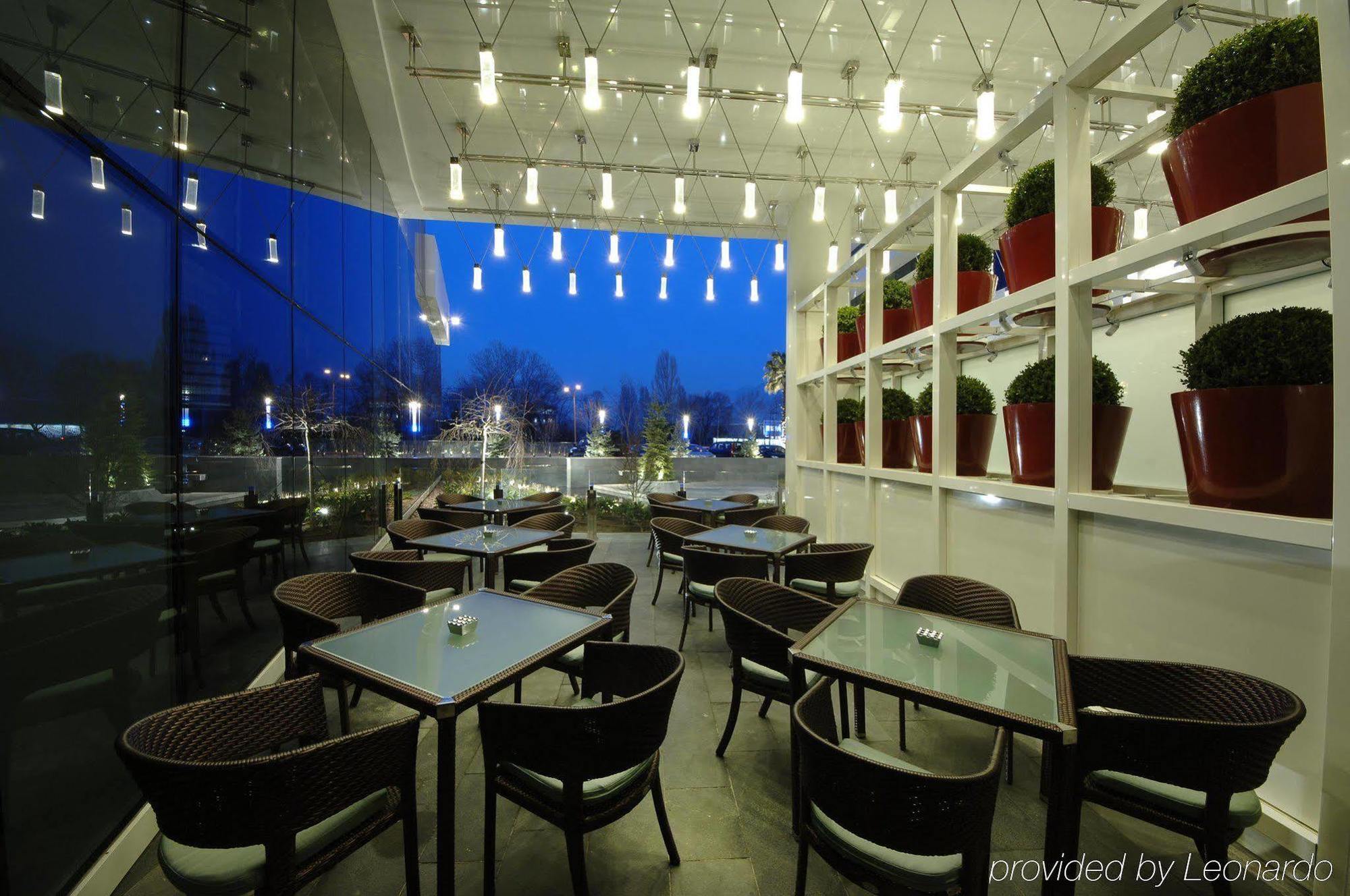 Hampton By Hilton Bursa Hotel Restaurant photo
